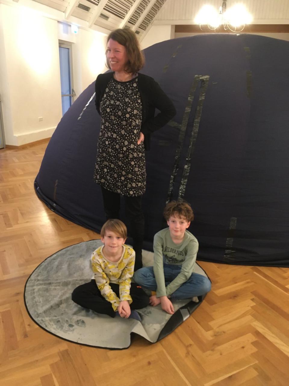 Pop-up Planetarium